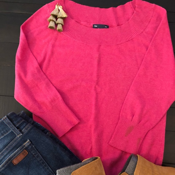 GAP Sweaters Pink Gap Sweater In Size Small W Crew Neck Poshmark